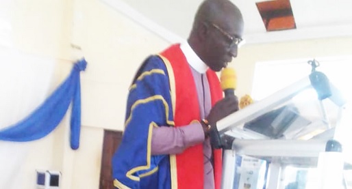 • Very Rev. Solomon Kwame Gyamerah delivering his address at the matriculation ceremony