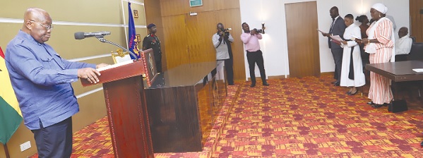 • Members of the EC swearing the oath of secrecy at the Jubilee house