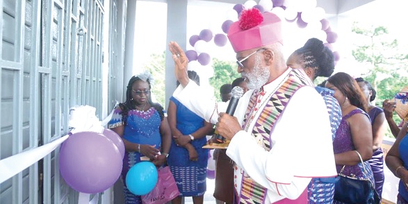 • Archbishop Palmer-Buckle inaugurating  the legacy project for the school 
