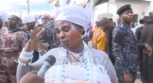 VIDEO: Fetish priestess robbed at Aboakyer festival