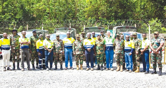 Major-General Thomas Oppong-Peprah (arrowed) and his delegation with Eric Asubonteng and other executive members of AGA Obuasi Mine