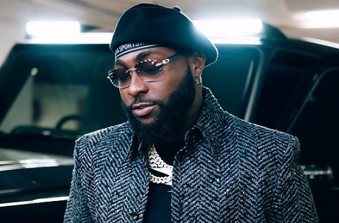 Davido’s new price for song features is $100,000