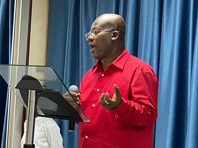 Professor Eric Yirenkyi Danquah speaking at the event
