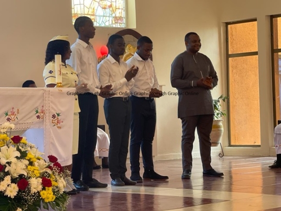The moment #NSMQ winners from PRESEC went to St Theresa Parish for thanksgiving