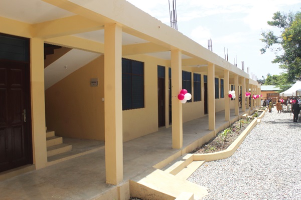 The newly constructed block in the La Dade-Kotopon Municipal Assembly The newly constructed block in the La Dade-Kotopon Municipal Assembly