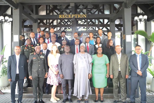 Benito Owusu-Bio (4th from left), Sivine Jansen (3rd from left) and Major General Kotia (2nd from left) with the participants. Picture: DELLA RUSSEL OCLOO
