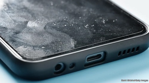 How to clean your iPhone's speakers (And why you need to)