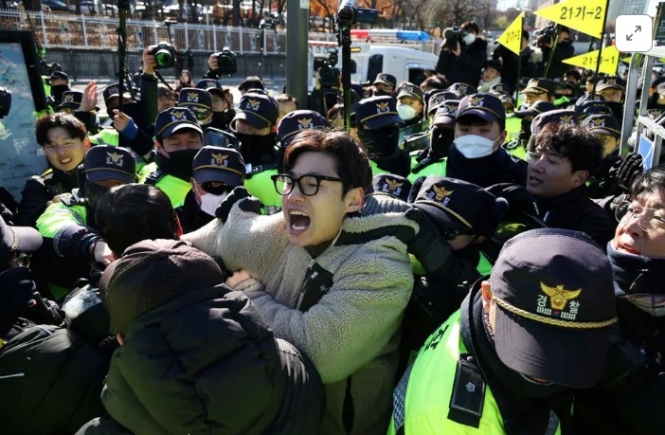 South Korean farmers scuffle with police at protest over dog meat ban