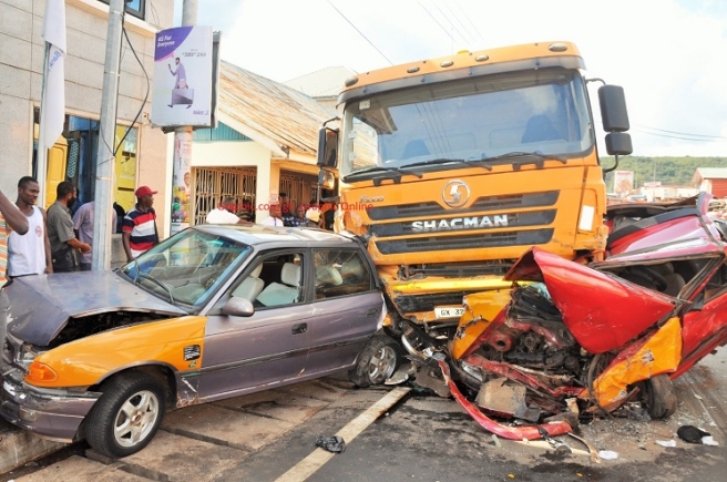 Ho-Bankoe: Tipper truck crashes nine vehicles, motorbike