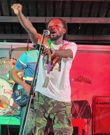 Bongofari comes along with Odo Reggae