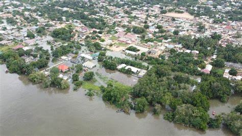 Floods at Akosomba downstream 