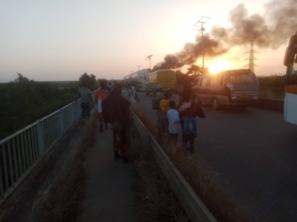 Heavy duty truck accident on N10 highway causes vehicular traffic at Yapei