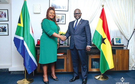 Francis Asenso-Boakye, Minister of Works and Housing, welcoming Mmamoloko Kubayi, South Africa’s Minister of Housing and Human Settlements, to his office