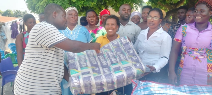 Vehem Mawunyo International School donate to flood victims