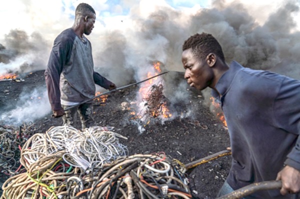 Burning wires near Agbogbloshie