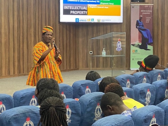 Mr Benjamin Oduro Arhin Jnr explaining a point to the participants 
