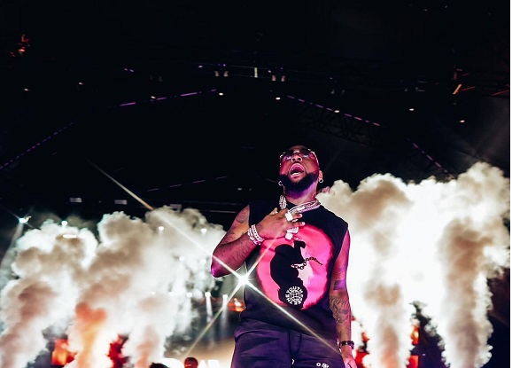 Davido crowns AfroFuture festival in style (Video)