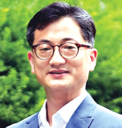 Professor Jangsaeng Kim of Yonsei University of South Korea