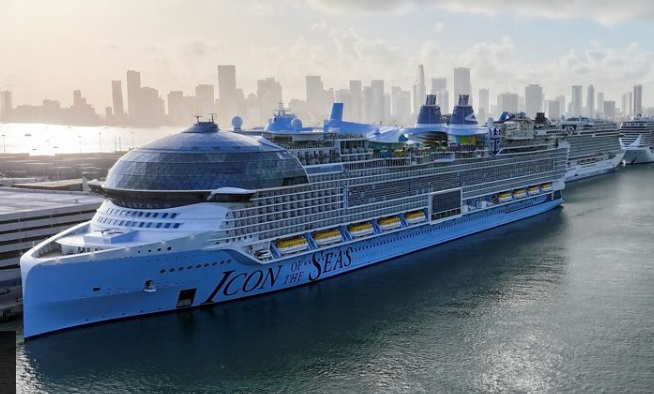 Icon of the Seas: World's largest cruise ship sets sail from Miami ...