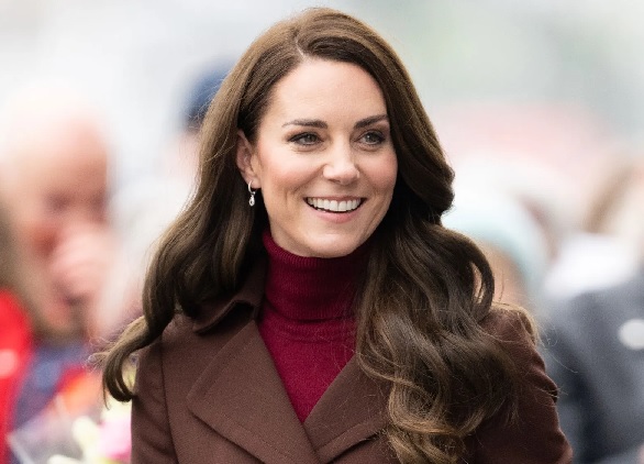 Kate, Princess of Wales, leaves hospital after surgery