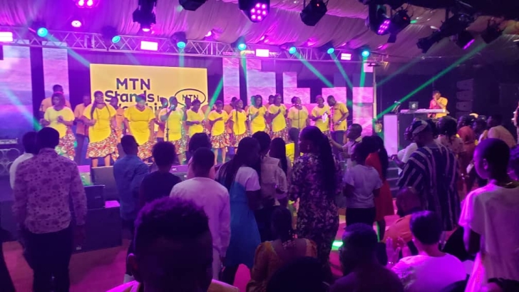 MTN Stands In Worship Concert