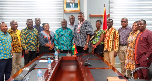 Franklin Sowa (6th from right), Director Marketing, Graphic Communications Group Ltd, with Noah Tumfo (5th  from left ), Chief Director, Ministry of Sanitation and Water Resources; Laud Mike Tagoe (3rd from right), Assistant Manager MSQ,  Zoomlion Ghana Limited; Bright Owusu-Kwarteng (3rd from left), Director of Finance, Ministry of Sanitation and Water Resources, and some officials after the meeting. Picture: ELVIS NII NOI DOWUONA