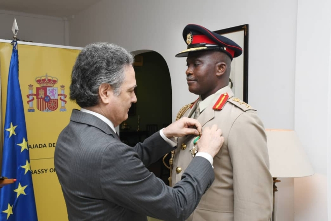 The Spanish Ambassador to Ghana, Javier Gutiérrez, decorating Brigadier General Timothy Tifucro Ba-Taa-Banah, with Spanish Police highest award of White Cross to the Police Merit, at a ceremony at the residence of the Ambassador in Accra.