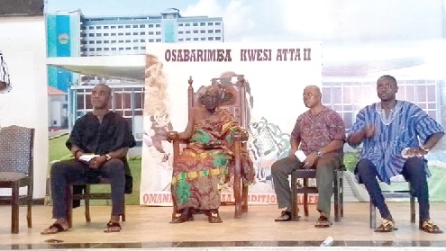 Osabarimba Kwesi Atta (2nd from left) addressing the press. With him are some of his sub chiefs