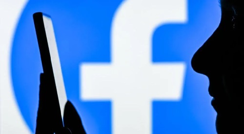 Meta AI spending plans cause share price slump
