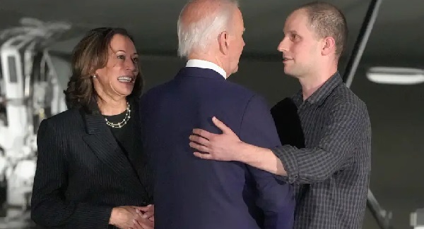President Joe Biden and Vice President Kamala Harris greeted reporter Evan Gershkovich on the tarmac