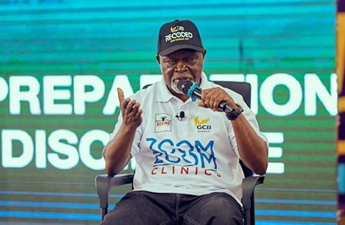 Azumah Nelson concludes inaugural Zoom Zoom Clinics with inspiring session at PRESEC