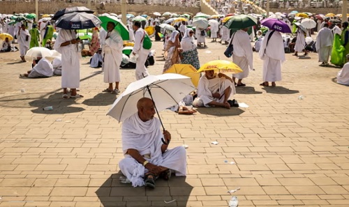Saudi Arabia: Hajj pilgrim deaths surge past 1000 amid searing heat