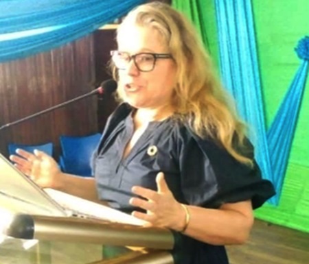 Hilde Opoku, Co-Founder of CeST, addressing the gathering