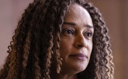 Isabel Dos Santos was educated at private schools in the UK during Angola's civil war and graduated from King's College London as an electrical engineer