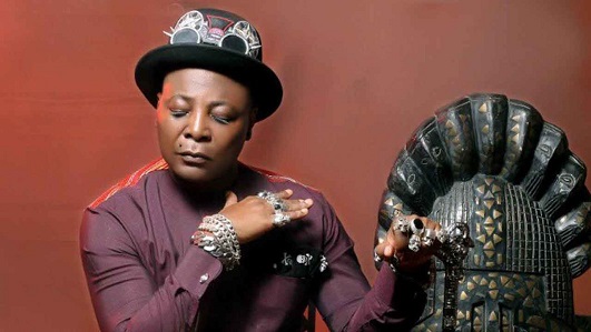 I sometimes sleep inside coffin in my house  – Singer 