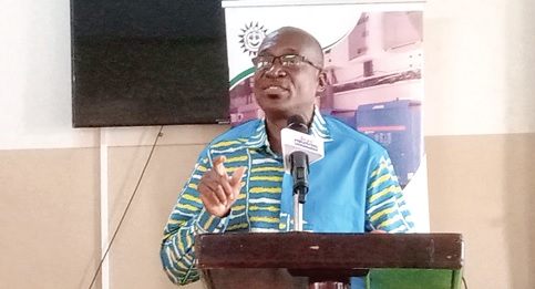Kofi Agyarko, Director, Renewable Energy and Efficiency, Energy Commission, speaking at the event