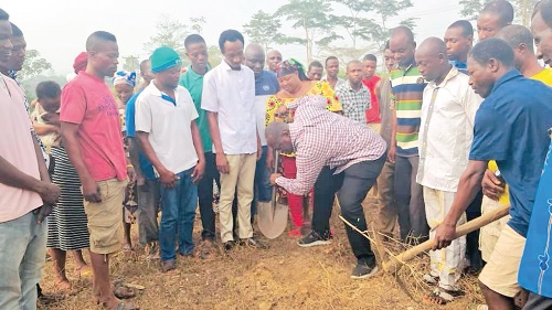Emmanuel Armah-Kofi Buah, MP for Ellembelle, cutting the sod for work to start on the project