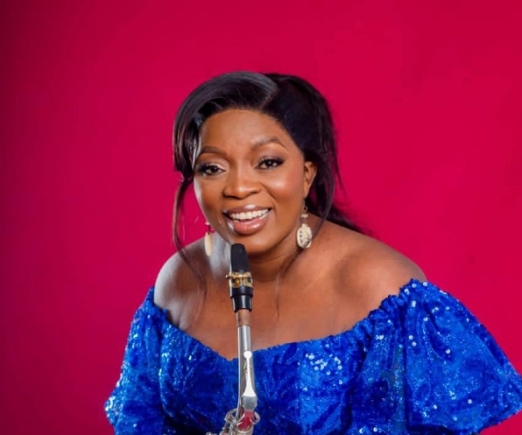 Adeline Baidoo goes Reggae with Mabrɛ Pɛn
