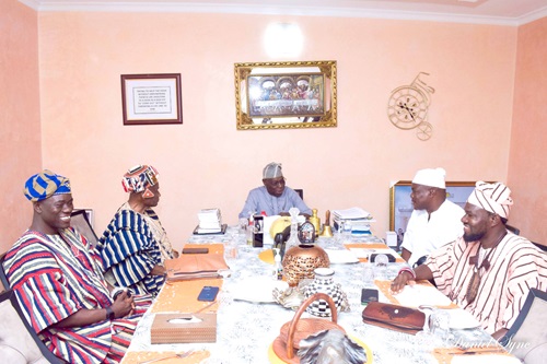  Olusegun Obasanjo, former Nigerian President, with executives of Taste of Afrika when they called on him in Nigeria