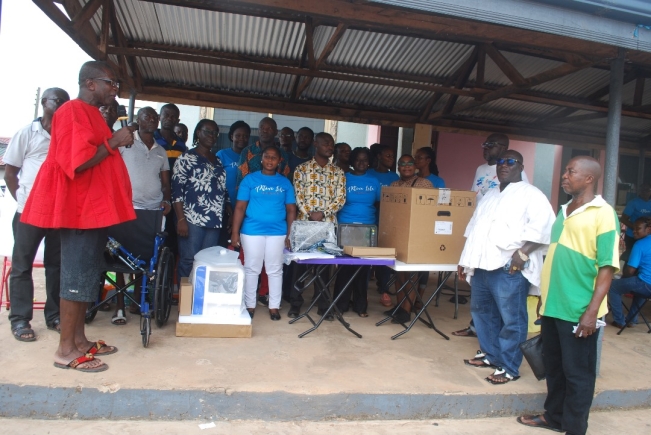 Akyem Awisa Community Clinic receives GH¢300,000 lab equipment from Akwamuhene