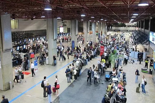 Detained Ghanaian migrant dies in Brazil airport