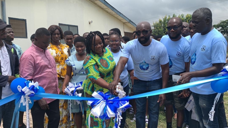 Ejisuman SHS old students hands over new water project to school