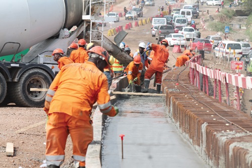 Congestion at Obetsebi Lamptey Interchange due to the ongoing construction works