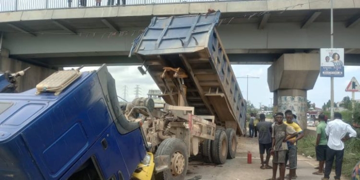 Kasoa tipper truck accident kills driver, two injured