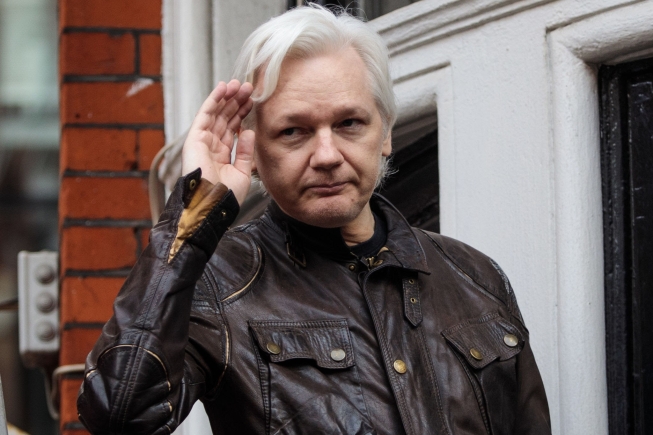 Julian Assange heads to US court on Pacific island after plea deal