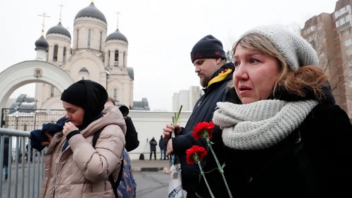 Alexei Navalny: 'No hearse for body' as family prepares funeral