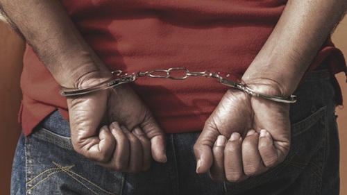Two persons remanded over alleged phone robbery