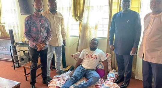 (VIDEO) Dr Bawumia visits actor Drogba amid health challenges 