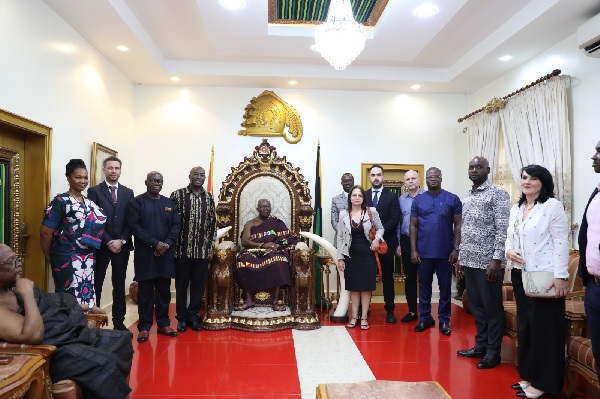   Officials from Ghana Integrated Aluminium Development Corporation (GIADEC) and Mytilineos S.A in a group photo with Otumfuo Osei Tutu II