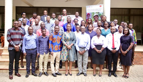 Some participants in the workshop 